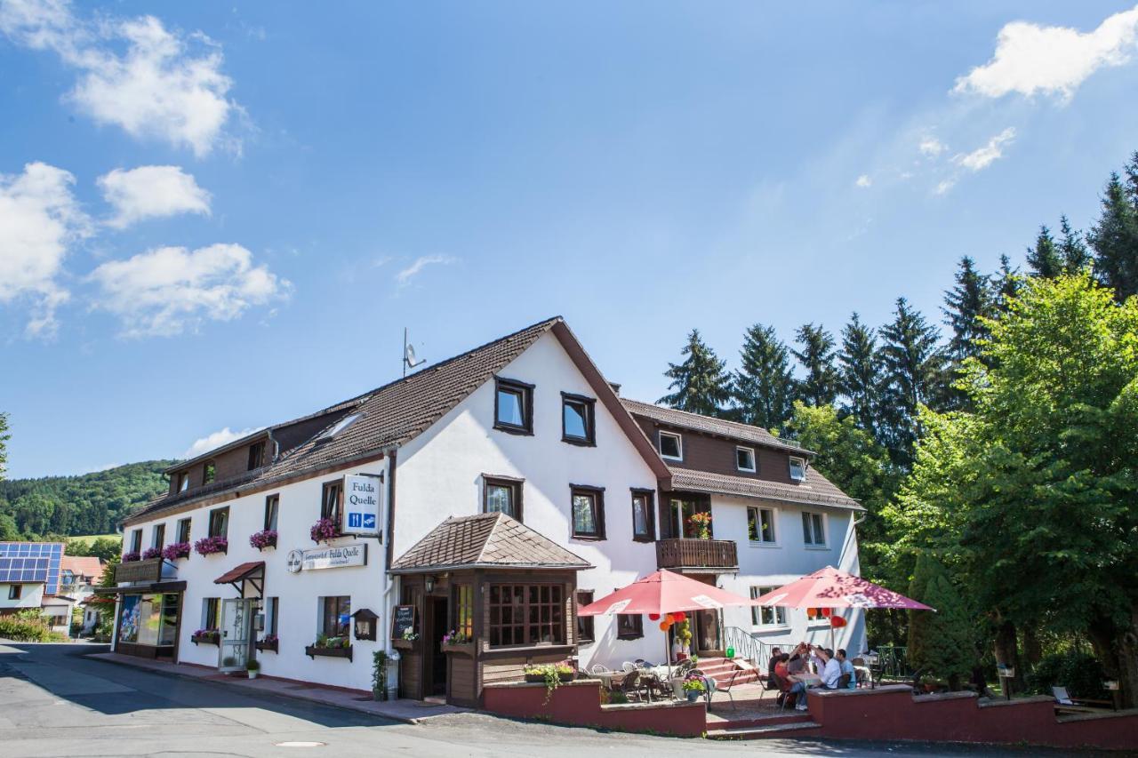 Hotel Berghof Wasserkuppe & Gaestehaus Fuldaquelle Герсфельд Экстерьер фото