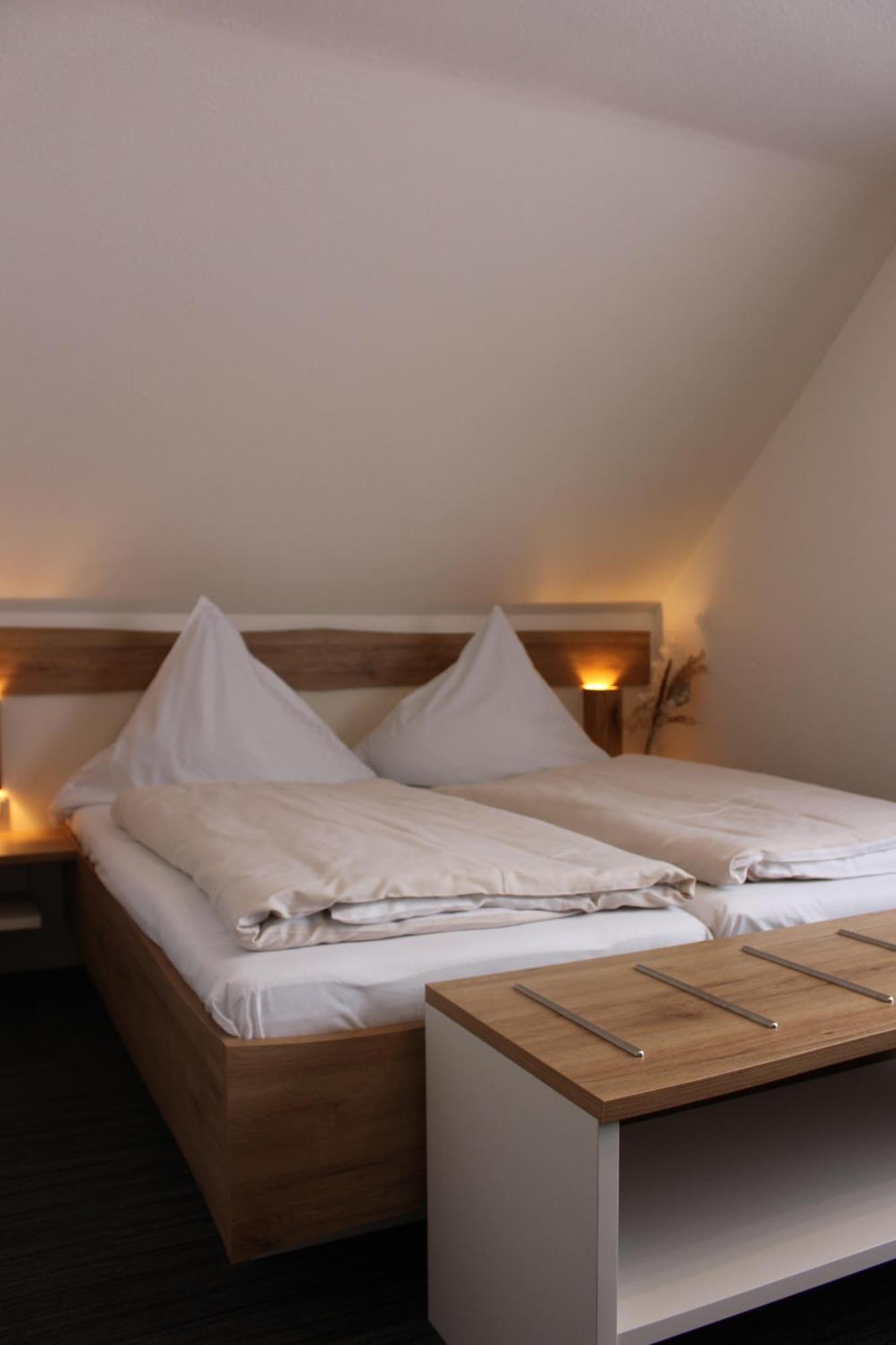 Hotel Berghof Wasserkuppe & Gaestehaus Fuldaquelle Герсфельд Экстерьер фото