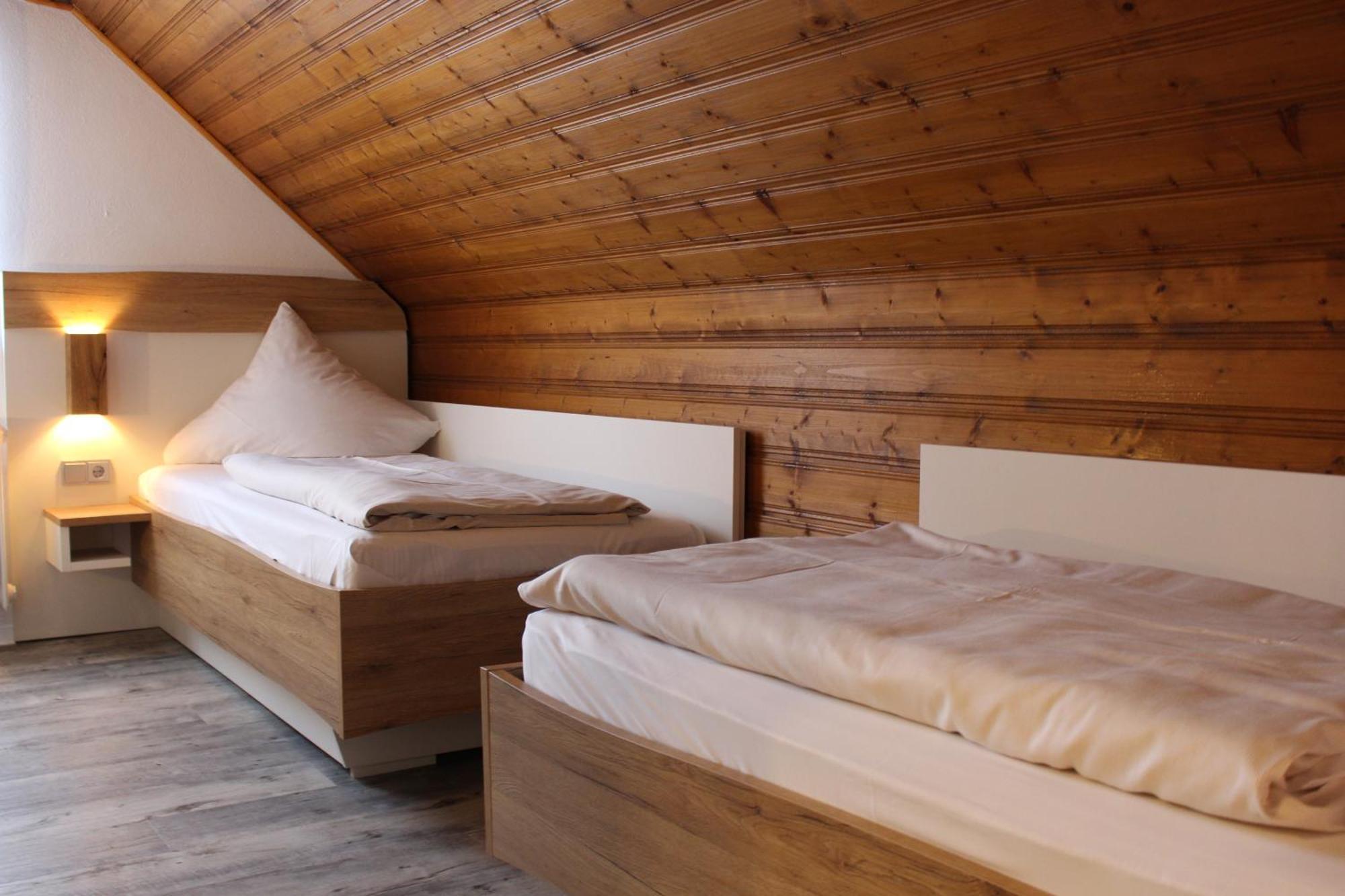 Hotel Berghof Wasserkuppe & Gaestehaus Fuldaquelle Герсфельд Экстерьер фото