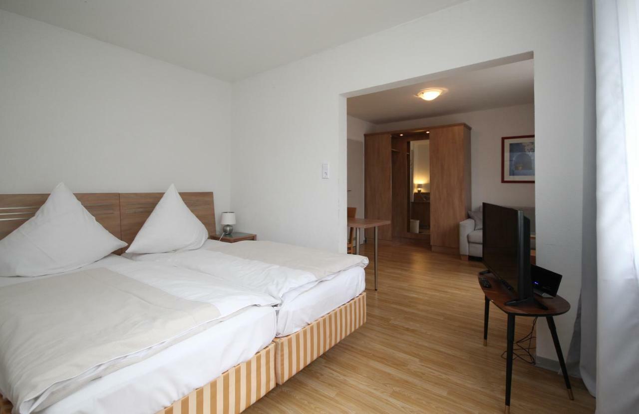 Hotel Berghof Wasserkuppe & Gaestehaus Fuldaquelle Герсфельд Номер фото